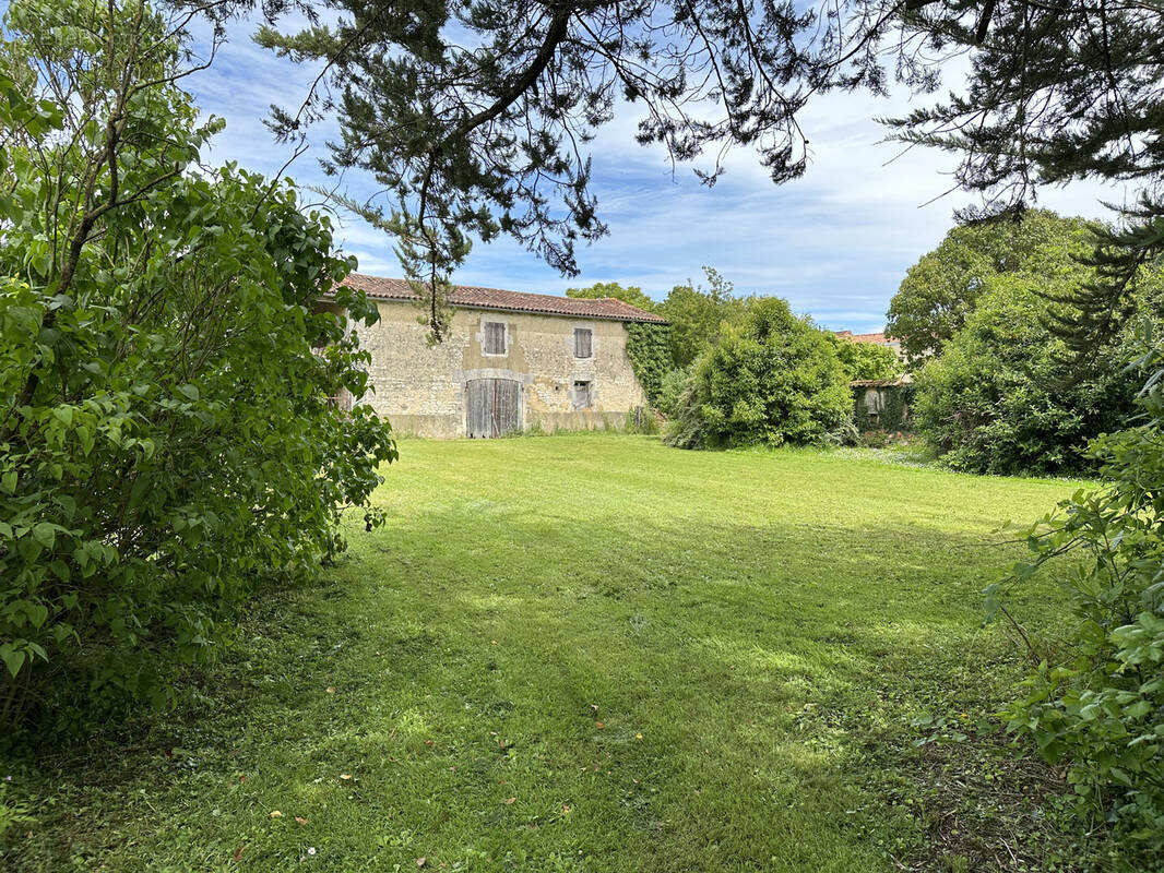 Maison à SAINT-JEAN-D&#039;ANGELY