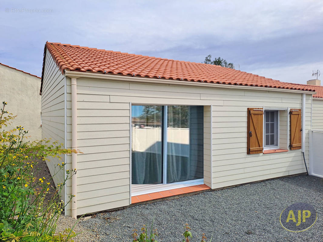 Maison à FROIDFOND