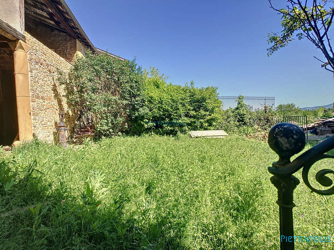 Maison à OINGT