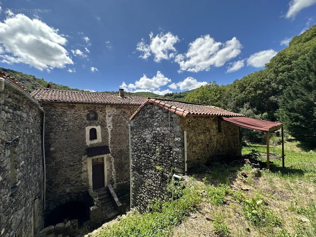 Maison à SAINT-ANDRE-DE-MAJENCOULES