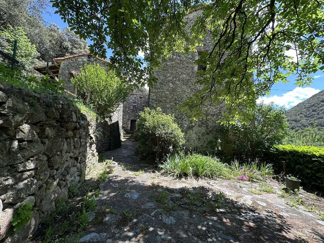 Maison à SAINT-ANDRE-DE-MAJENCOULES