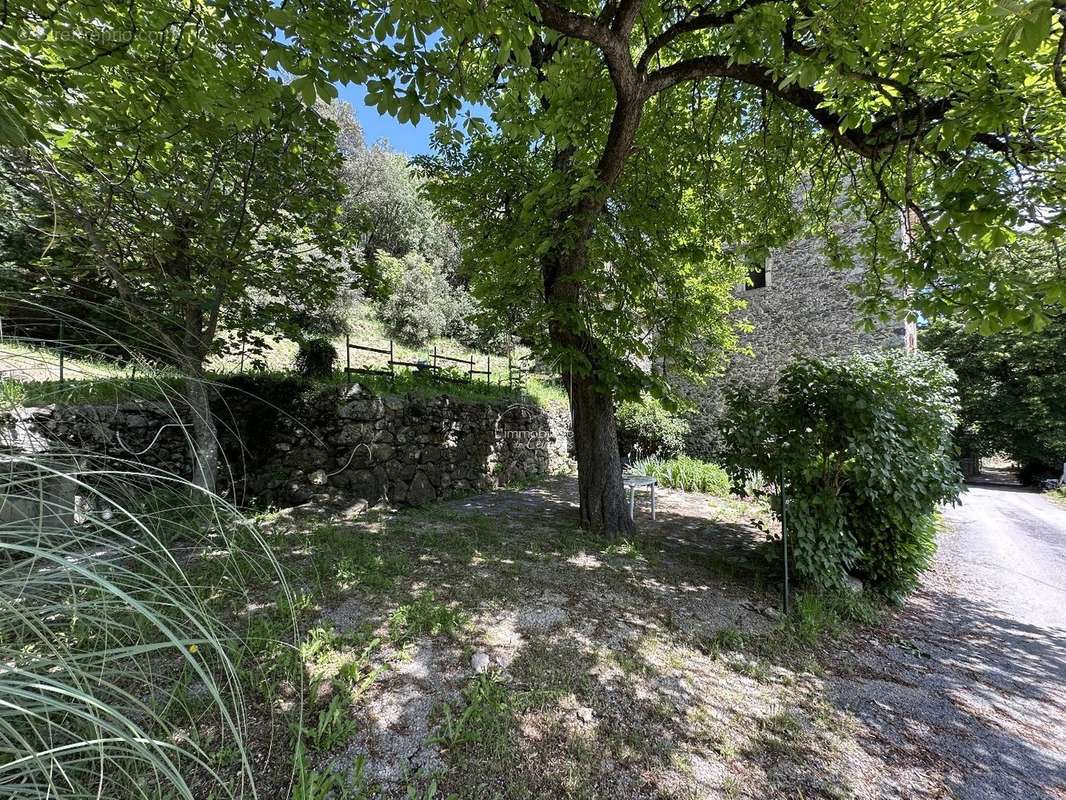 Maison à SAINT-ANDRE-DE-MAJENCOULES