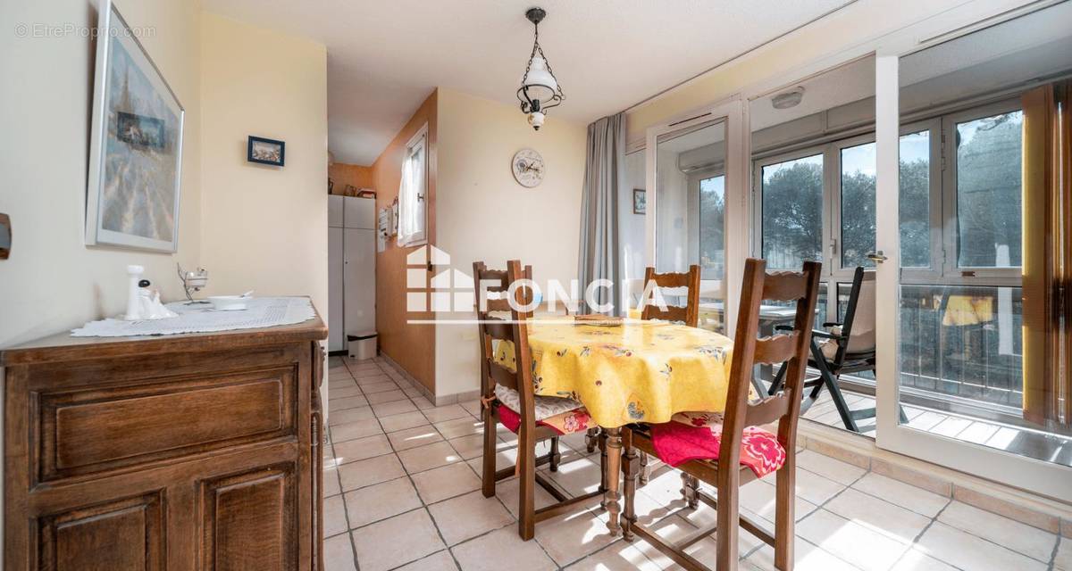 Appartement à GREOUX-LES-BAINS