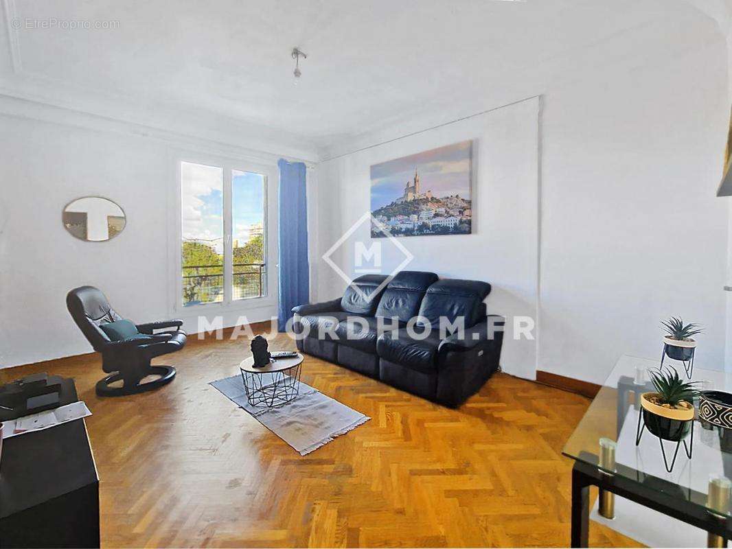 Appartement à MARSEILLE-9E