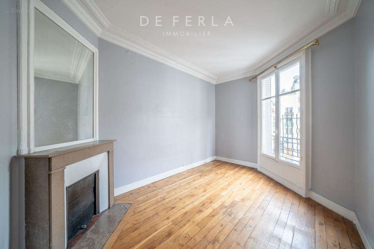 Appartement à PARIS-15E