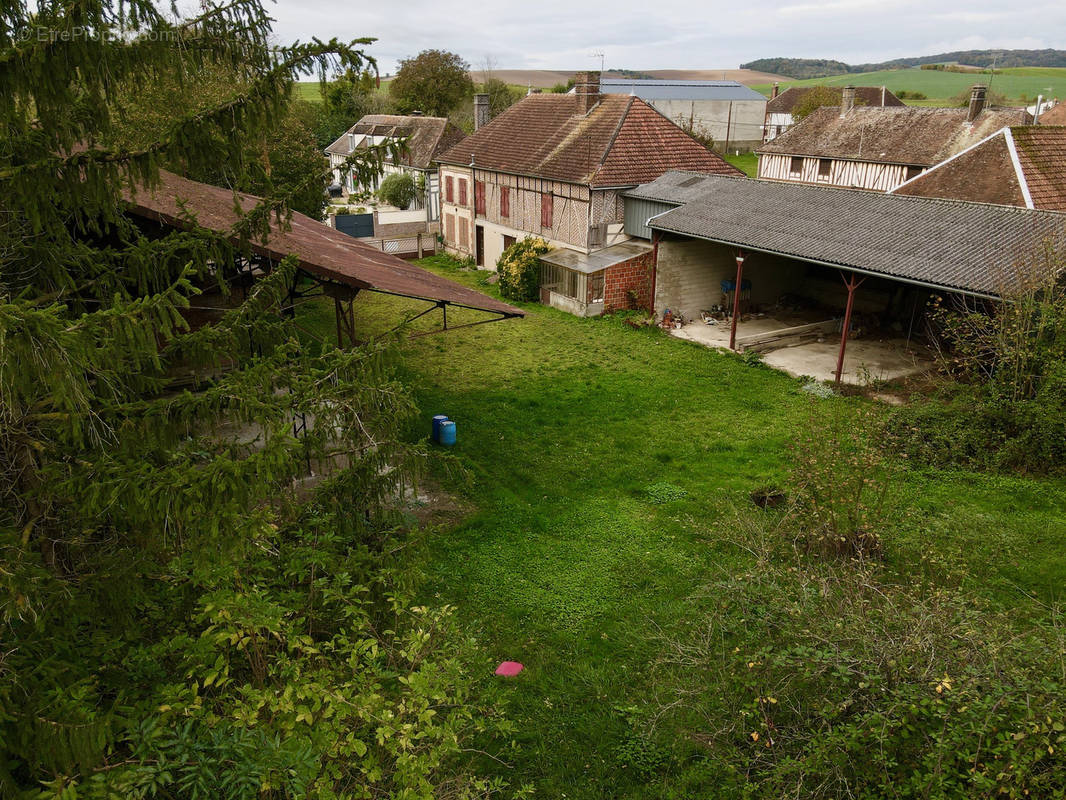 Maison à CRESANTIGNES