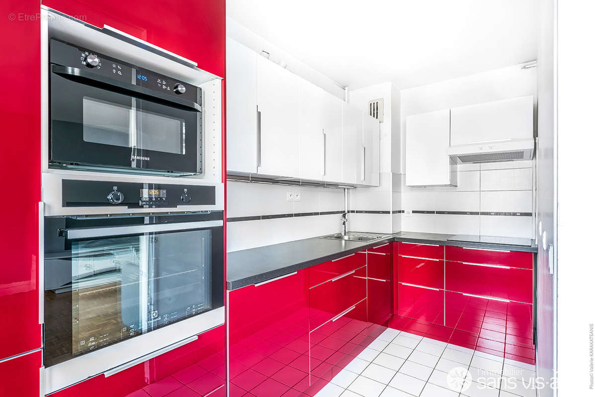 Appartement à COURBEVOIE