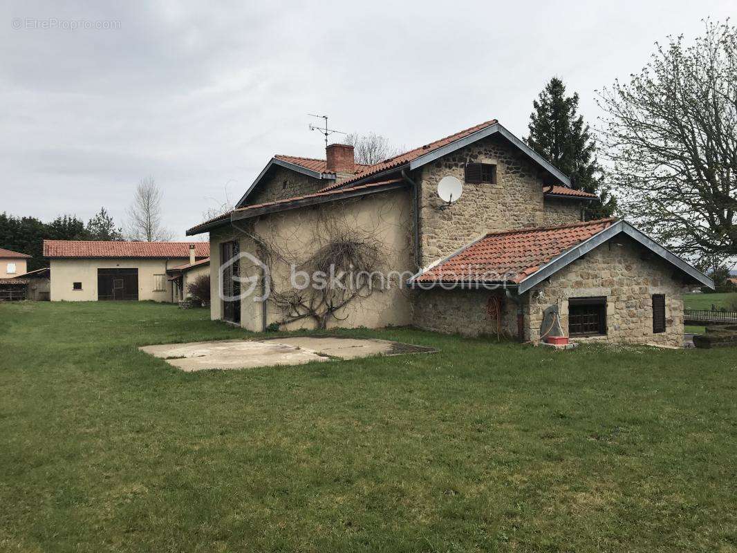 Maison à BELLEVUE-LA-MONTAGNE