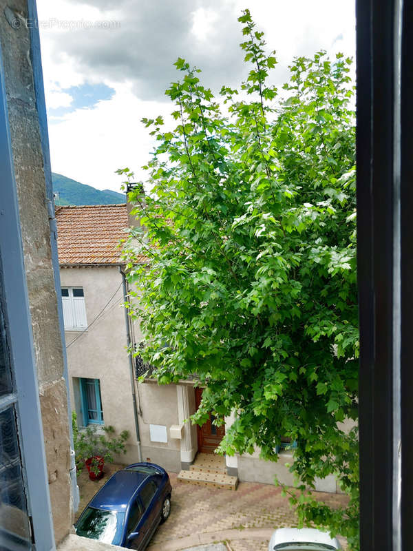 Appartement à LE POUJOL-SUR-ORB