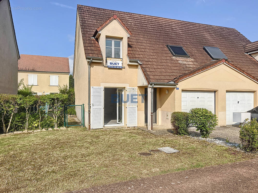 Maison à SAINT-APOLLINAIRE