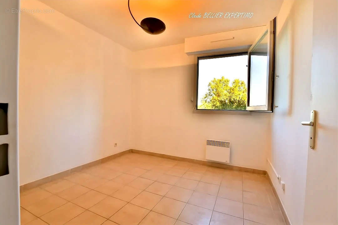 Appartement à MARSEILLE-9E