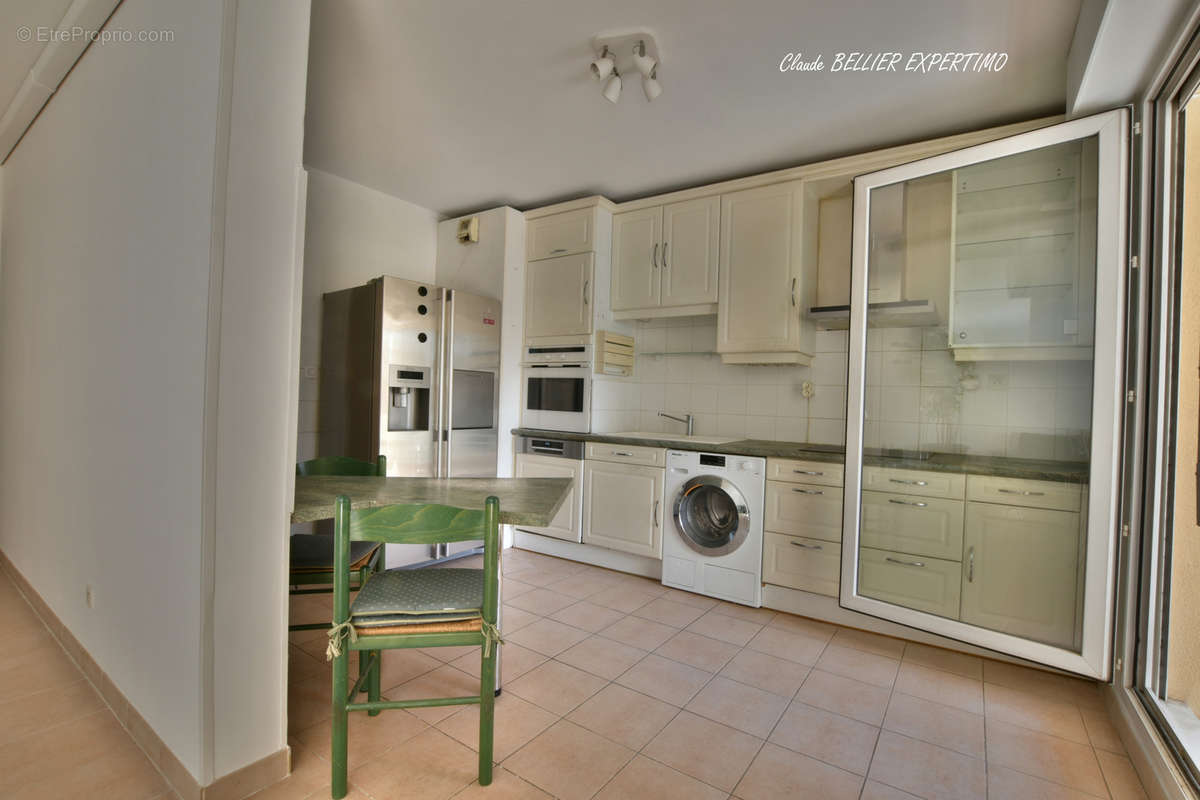 Appartement à MARSEILLE-9E