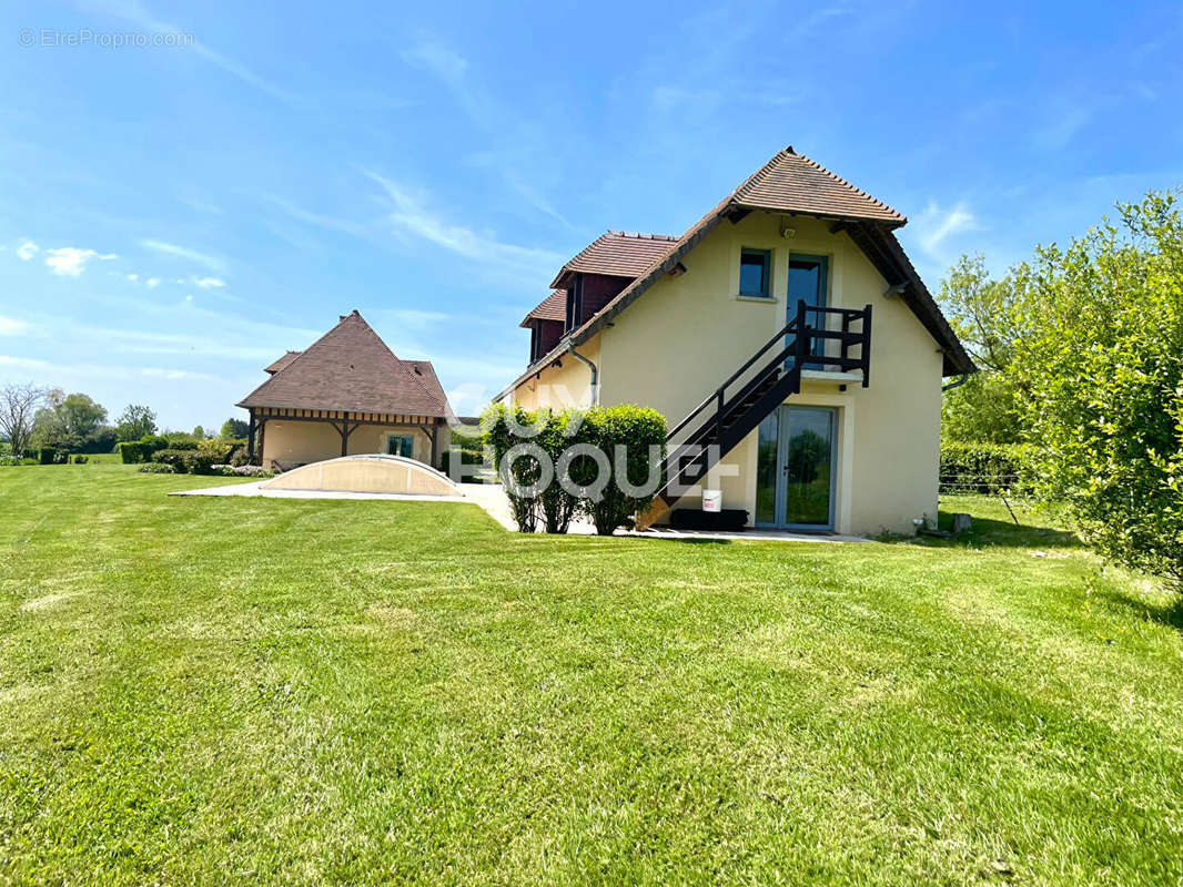 Maison à BEUVRON-EN-AUGE