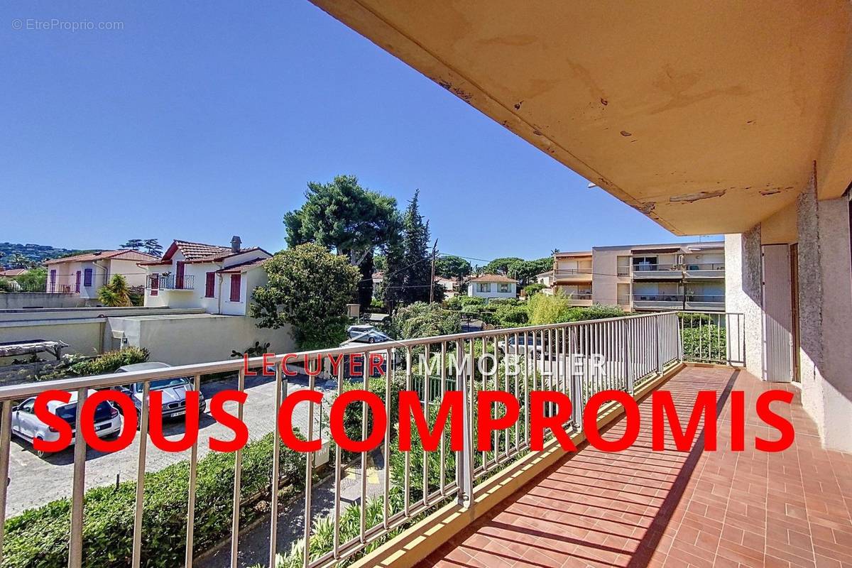 Appartement à VALLAURIS