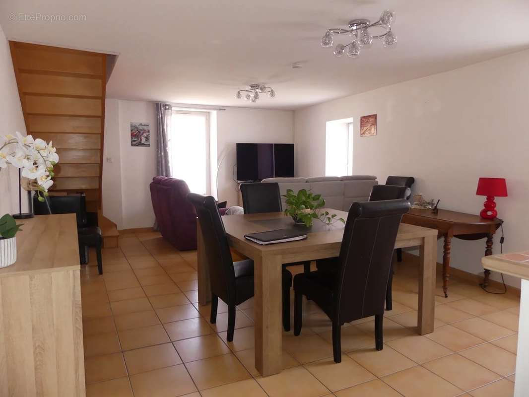 Appartement à MONTCENIS