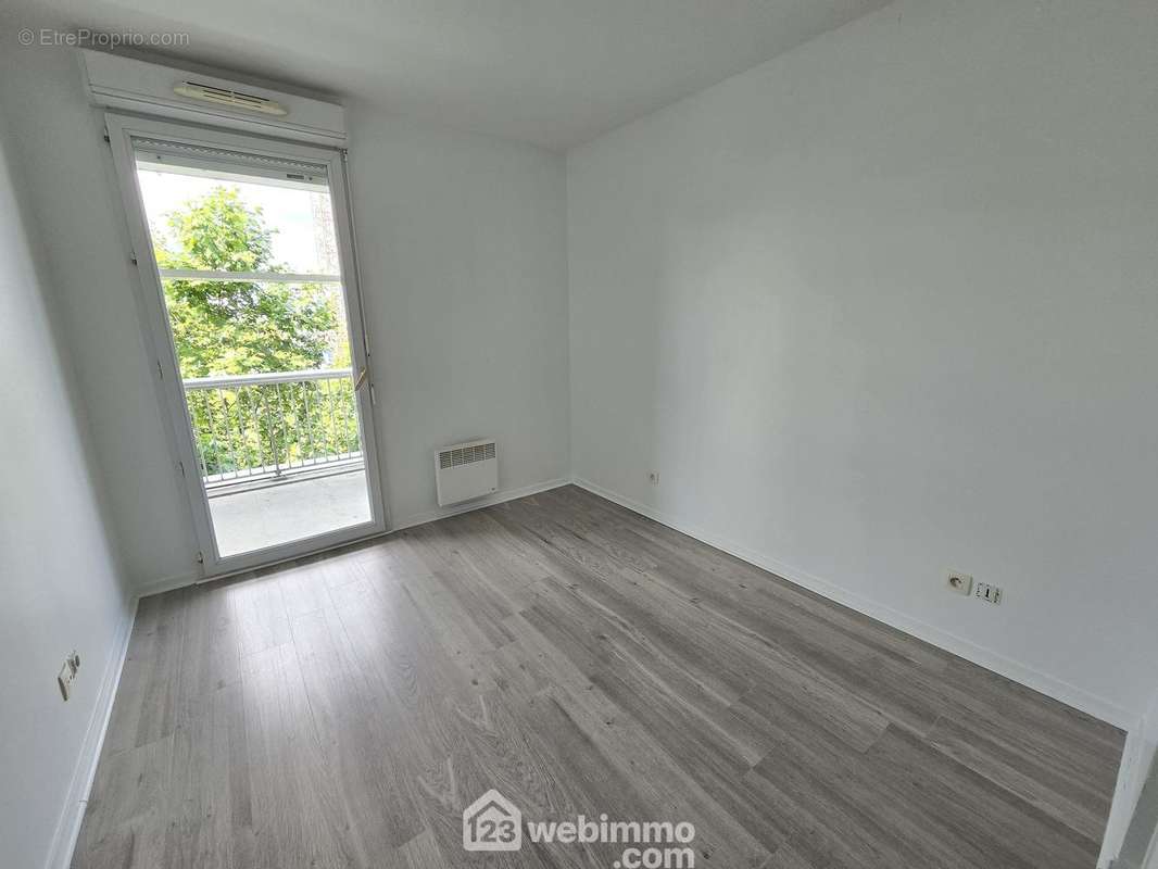 Deux chambres de 10 m² - Appartement à BORDEAUX