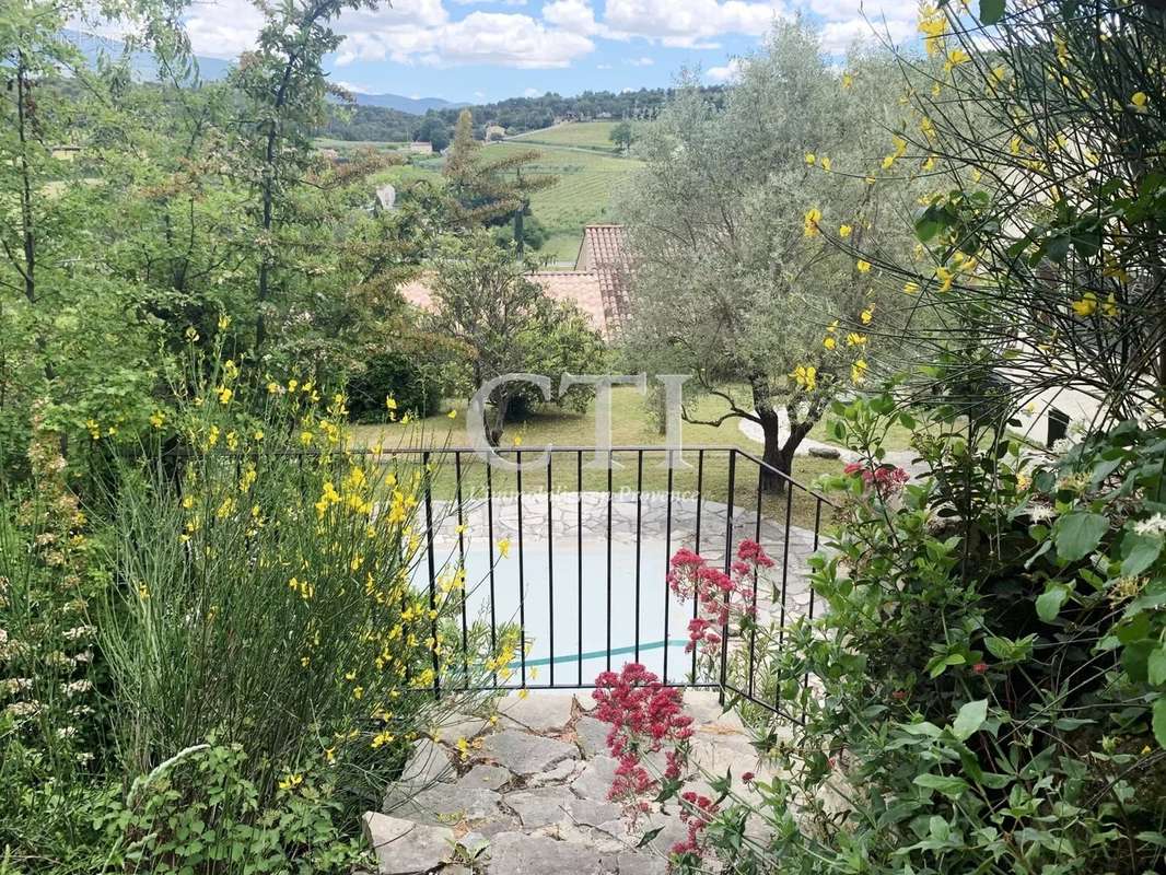 Maison à VAISON-LA-ROMAINE