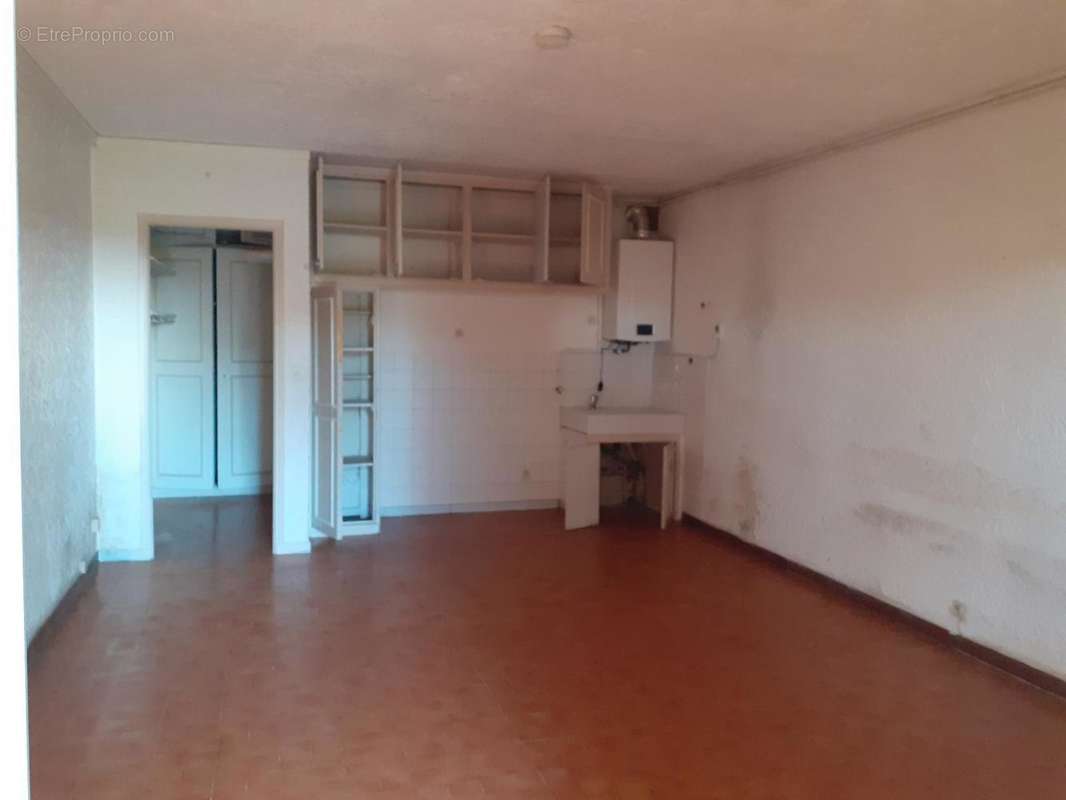   - Appartement à LORGUES