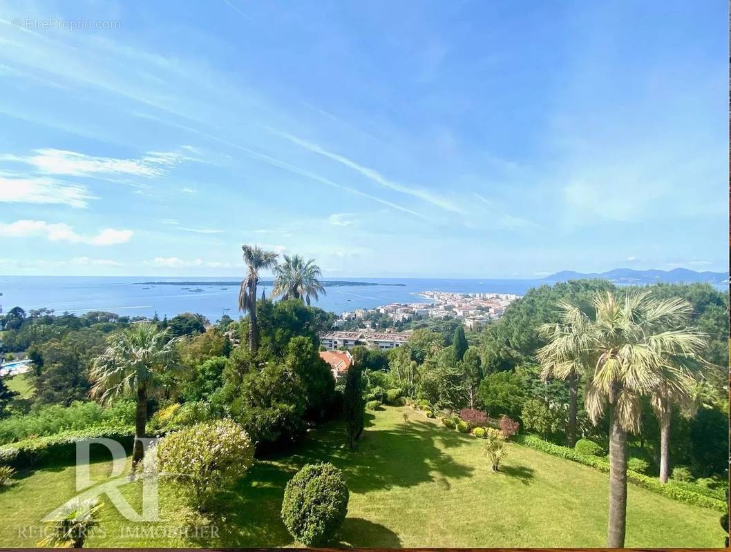 Appartement à CANNES