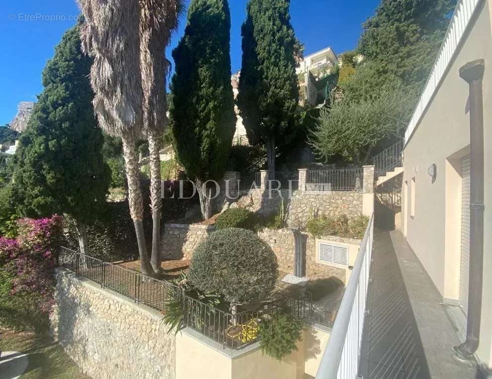 Appartement à ROQUEBRUNE-CAP-MARTIN