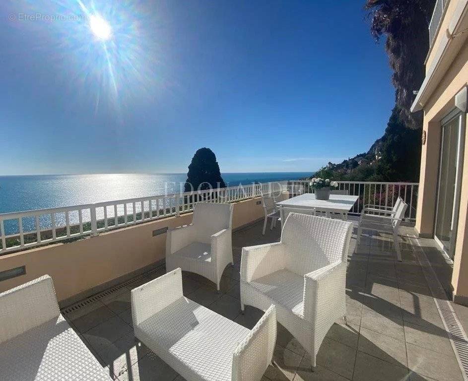 Appartement à ROQUEBRUNE-CAP-MARTIN