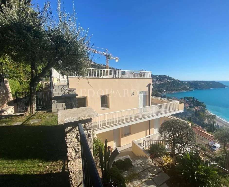 Appartement à ROQUEBRUNE-CAP-MARTIN