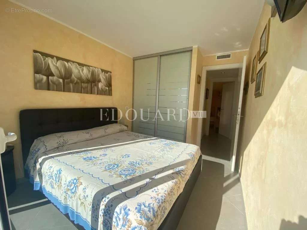 Appartement à ROQUEBRUNE-CAP-MARTIN