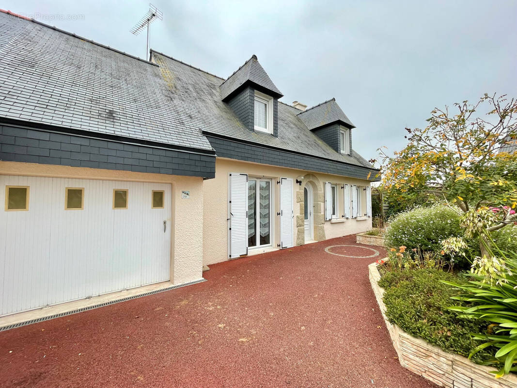 Maison à TREGUEUX