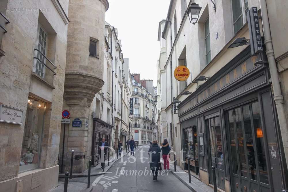 Appartement à PARIS-6E