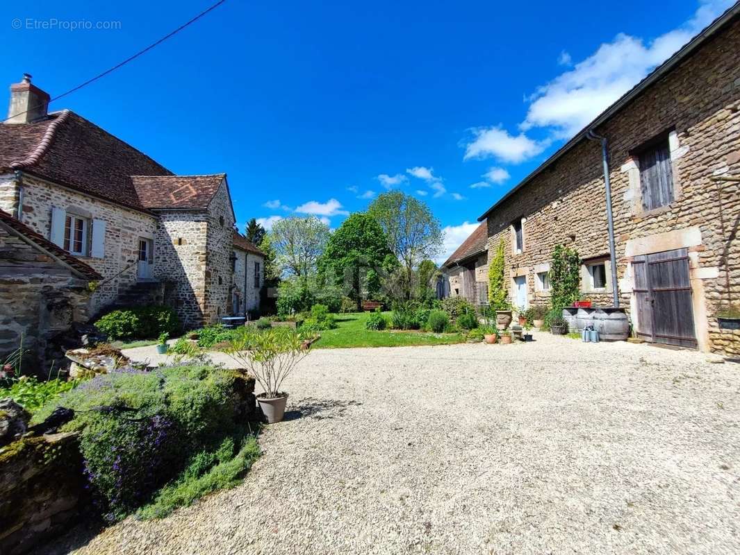 Maison à BEAUNE