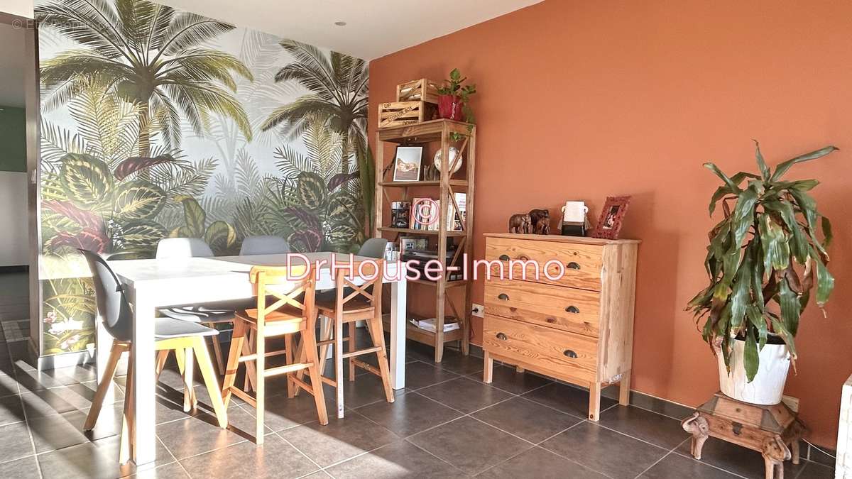 Appartement à SIX-FOURS-LES-PLAGES