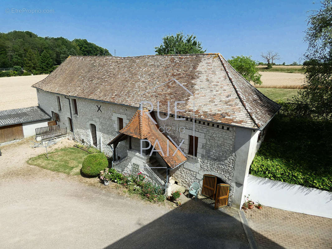 Maison à CHATELLERAULT