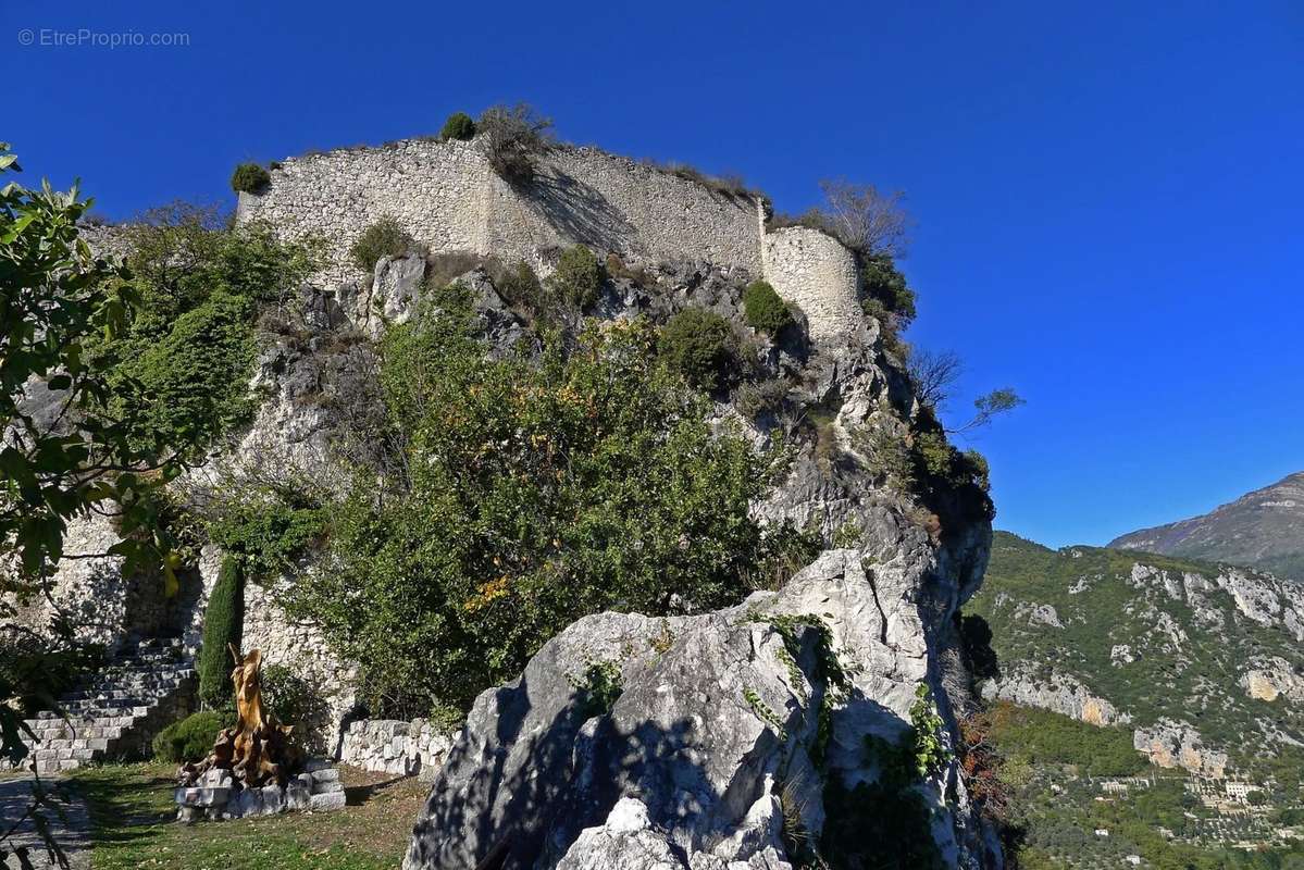 Appartement à GILETTE