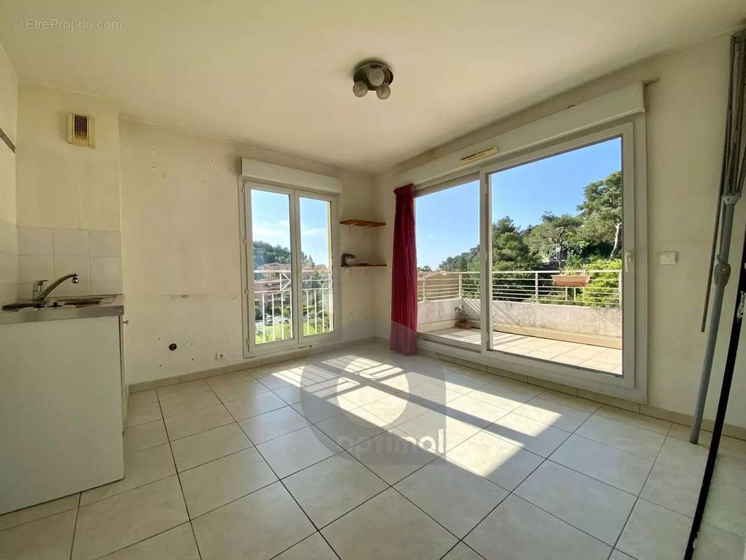 Appartement à ROQUEBRUNE-CAP-MARTIN