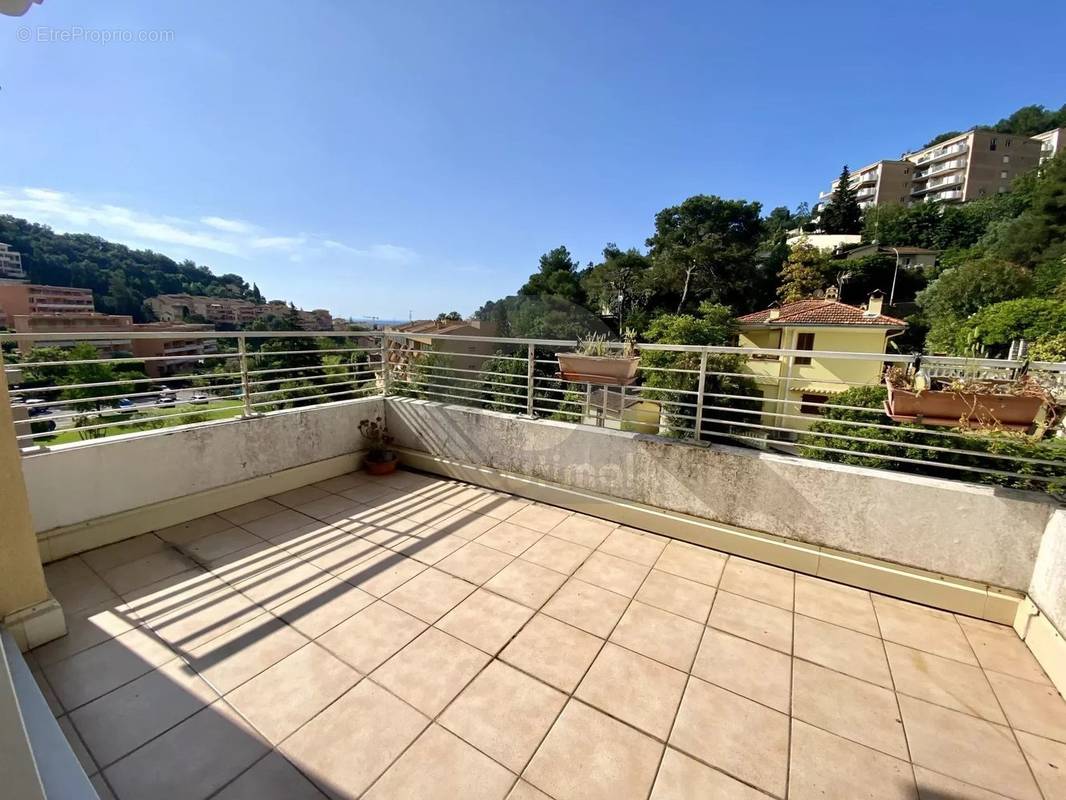 Appartement à ROQUEBRUNE-CAP-MARTIN