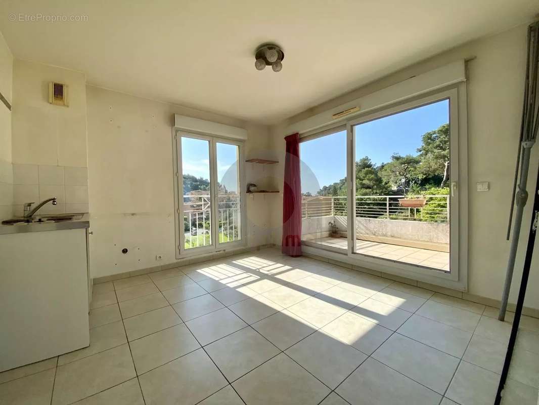 Appartement à ROQUEBRUNE-CAP-MARTIN