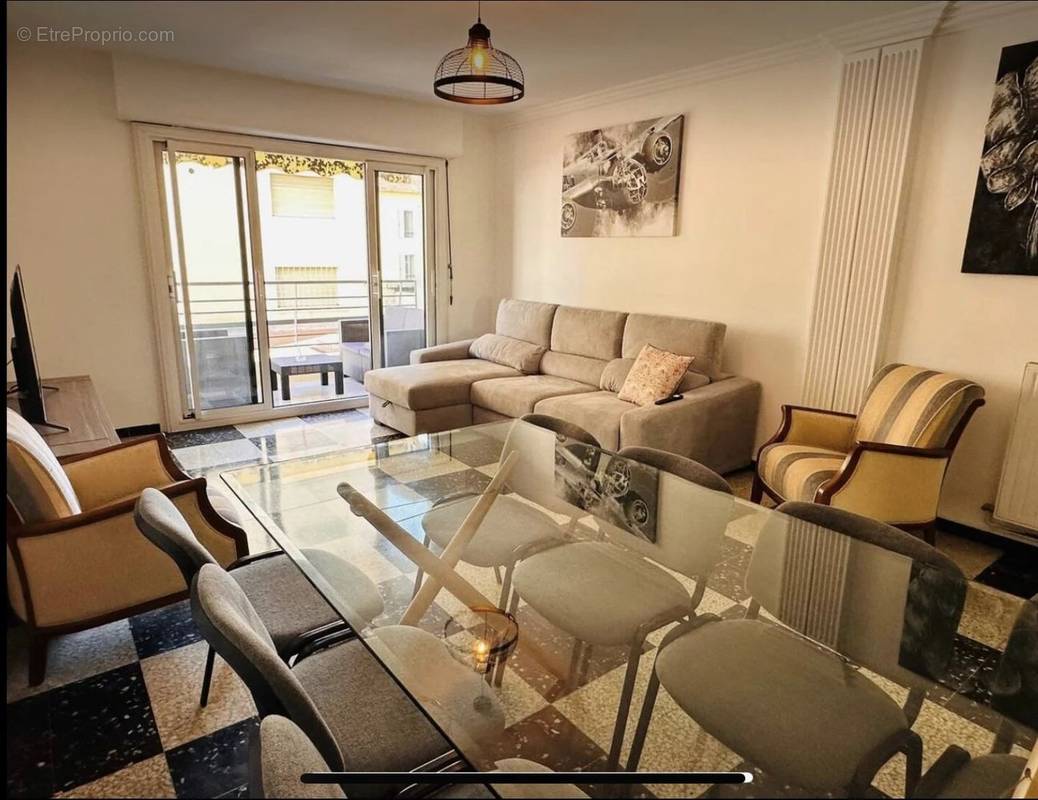 Appartement à CANNES