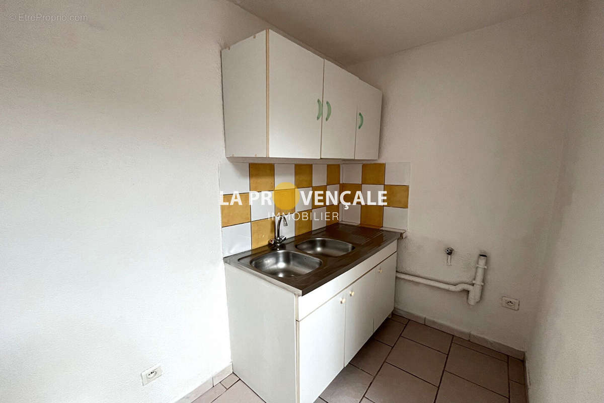 Appartement à SAINT-MAXIMIN-LA-SAINTE-BAUME