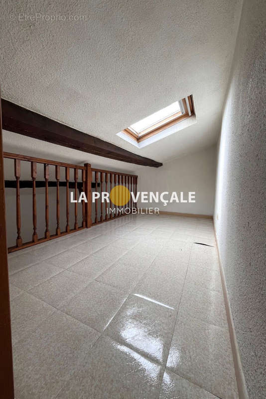 Appartement à SAINT-MAXIMIN-LA-SAINTE-BAUME