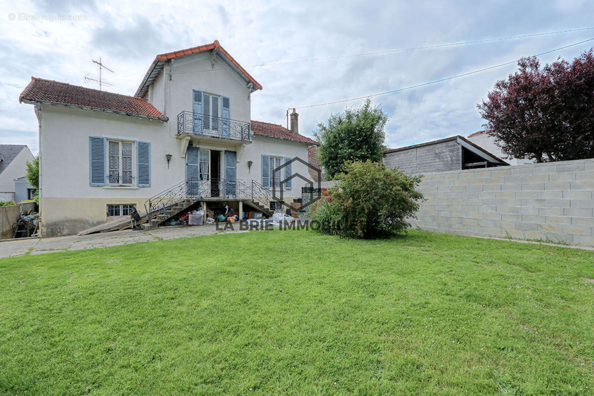 Maison à BRIE-COMTE-ROBERT