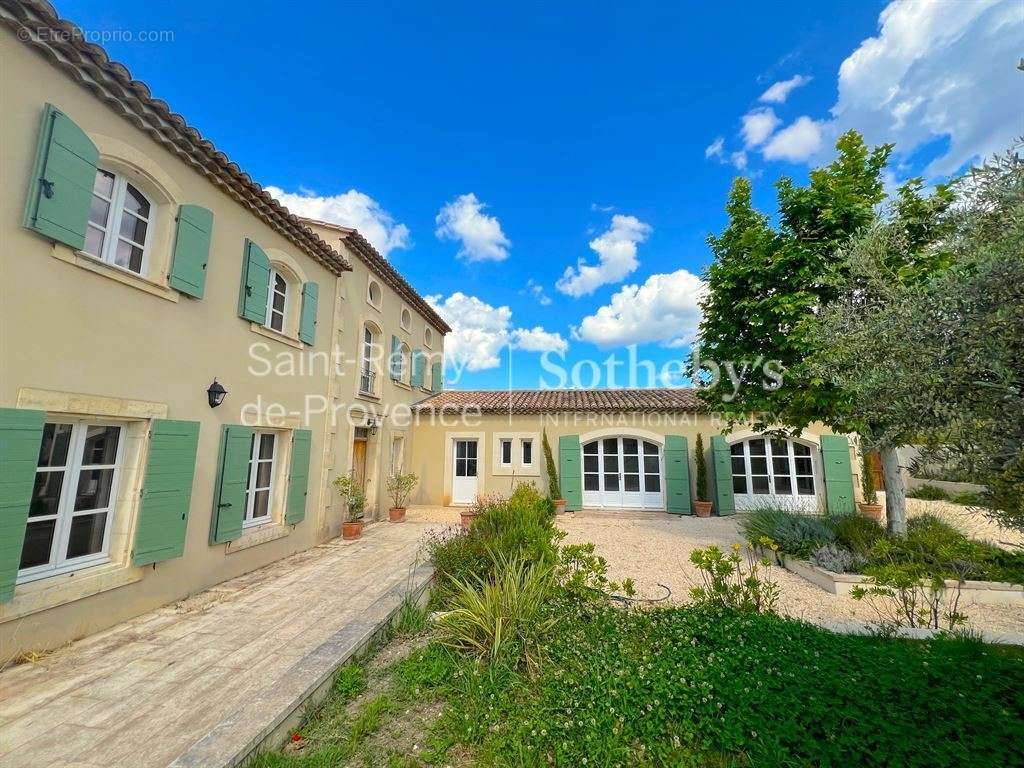 Maison à SAINT-REMY-DE-PROVENCE