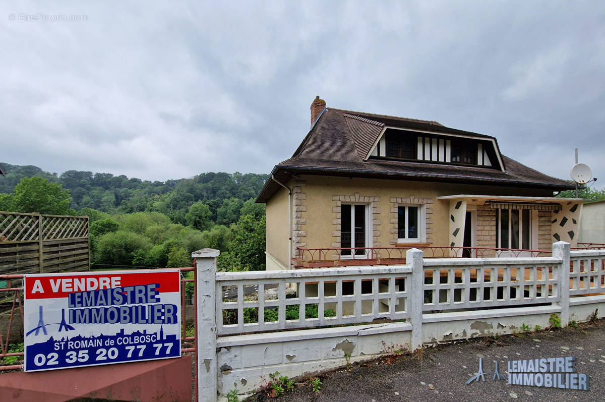 Maison à SAINT-ROMAIN-DE-COLBOSC