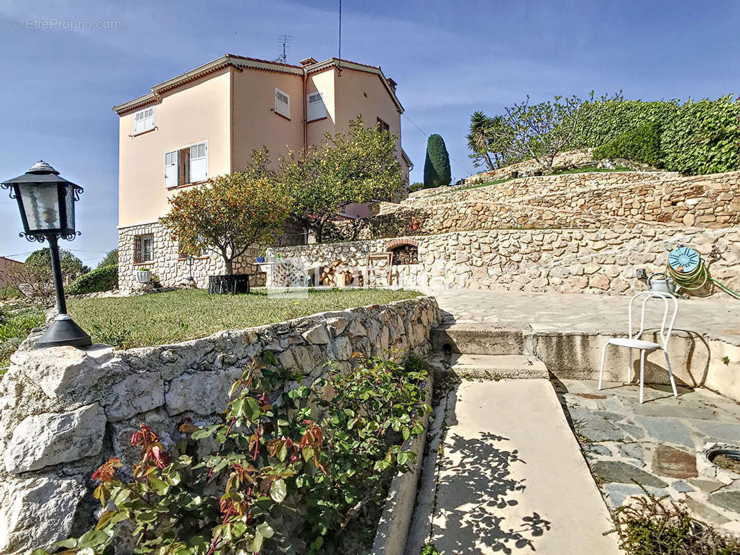 Maison à MENTON