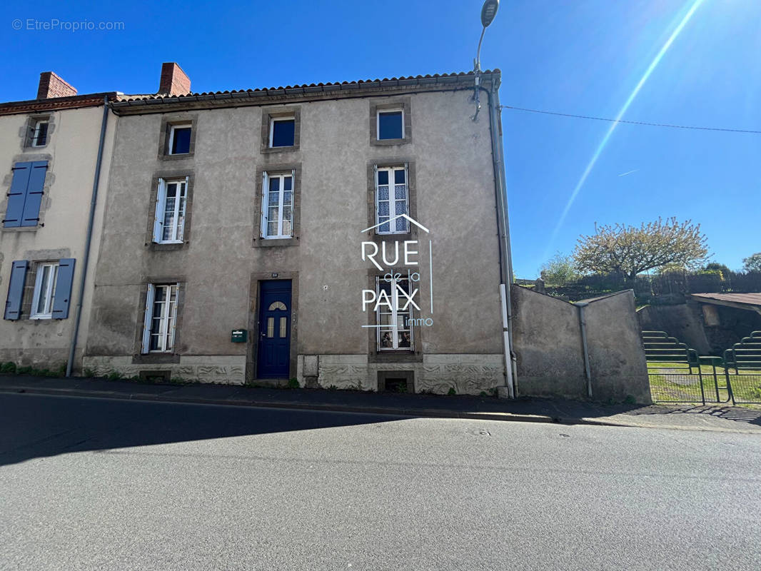 Maison à BRESSUIRE