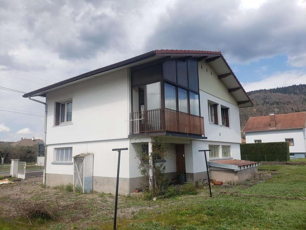 Maison à SAINT-ETIENNE-LES-REMIREMONT