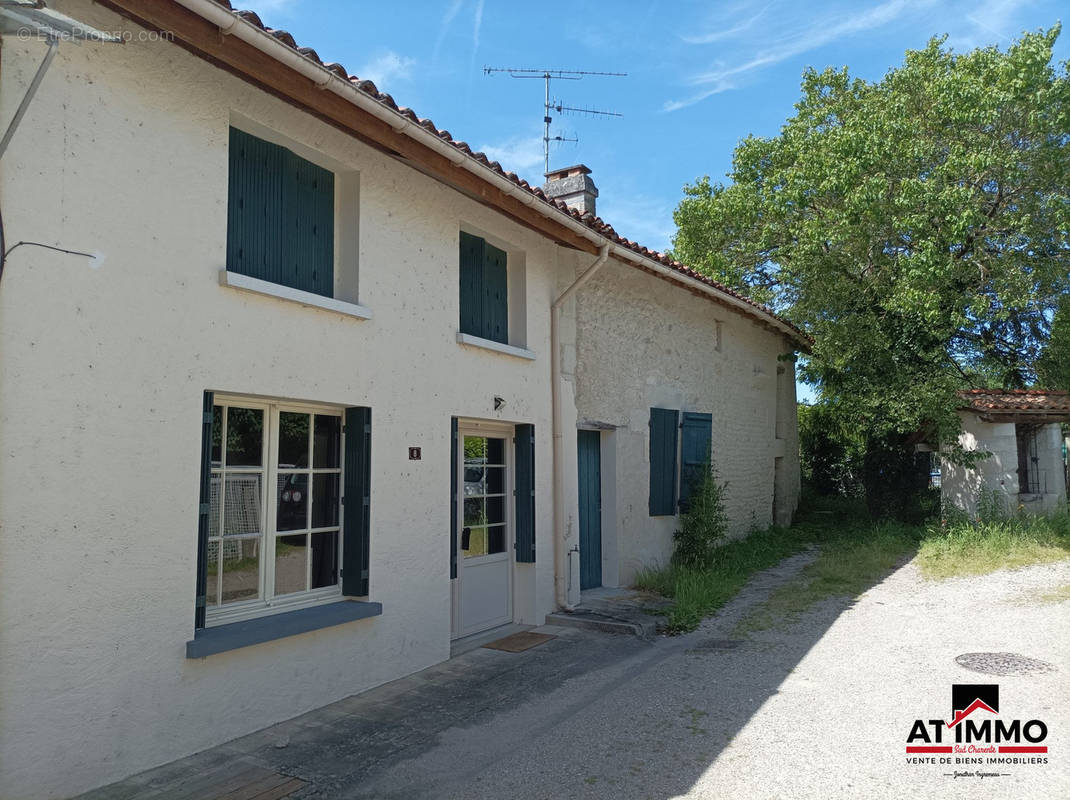 Maison à BONNES