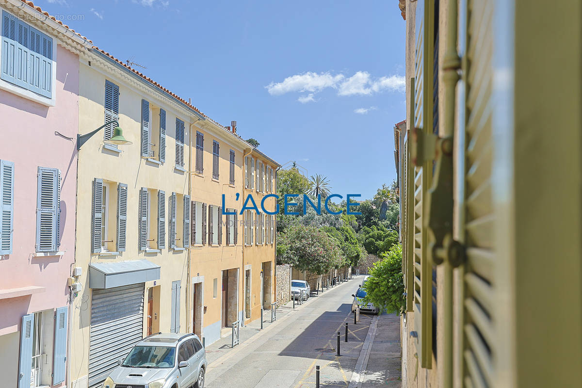 Appartement à HYERES