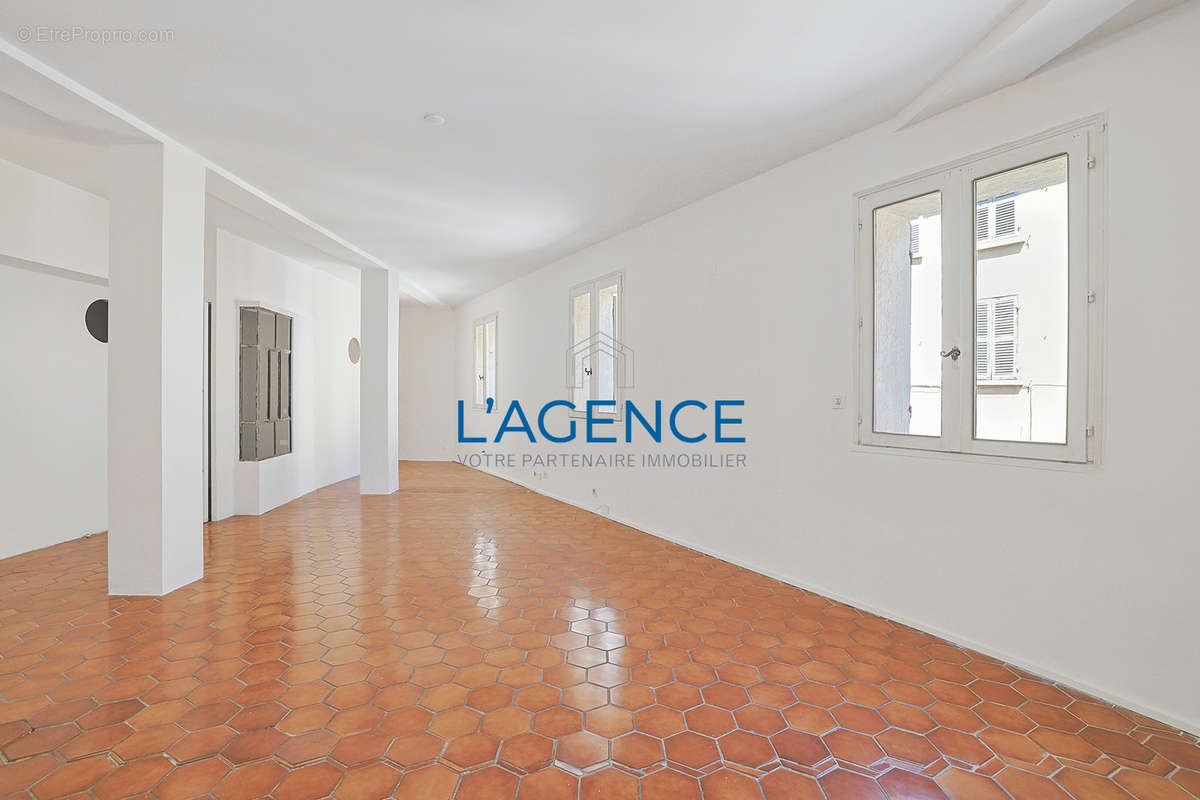 Appartement à HYERES