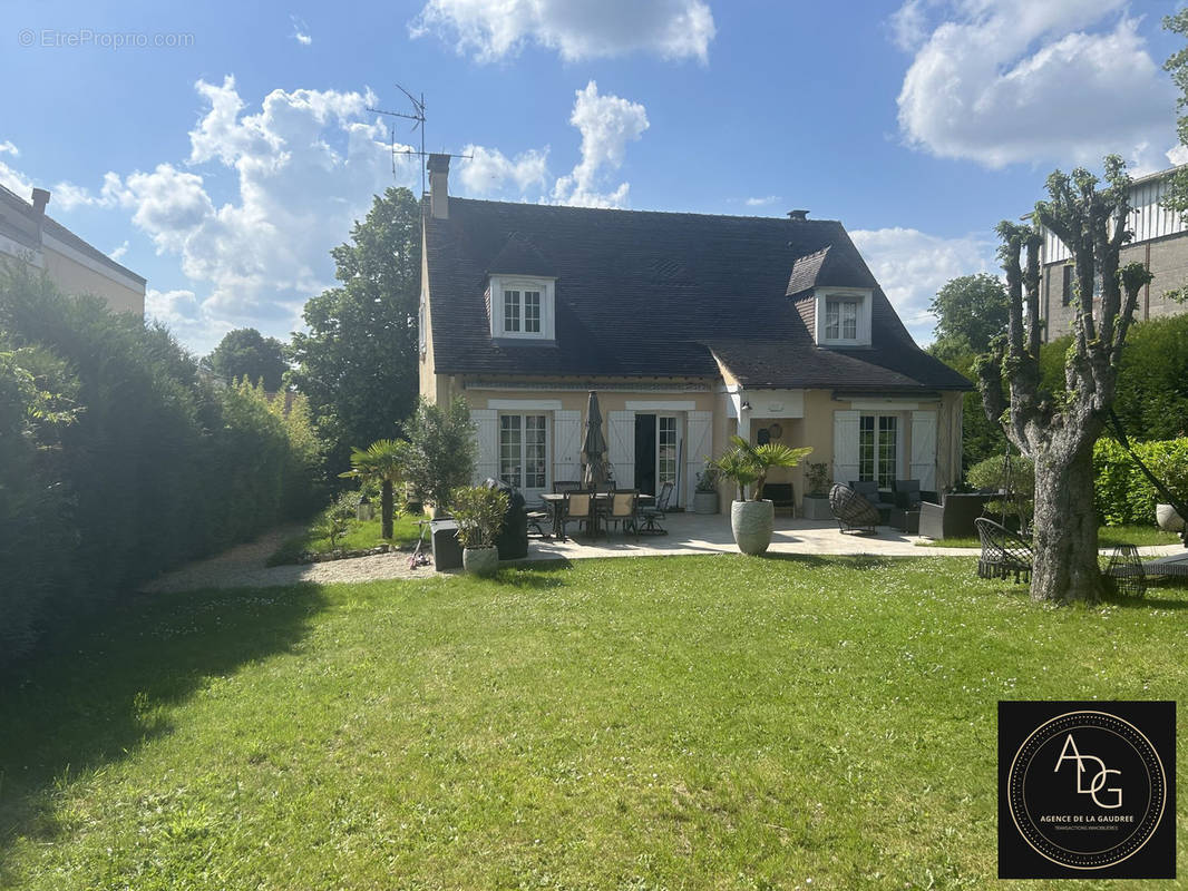 Maison à DOURDAN