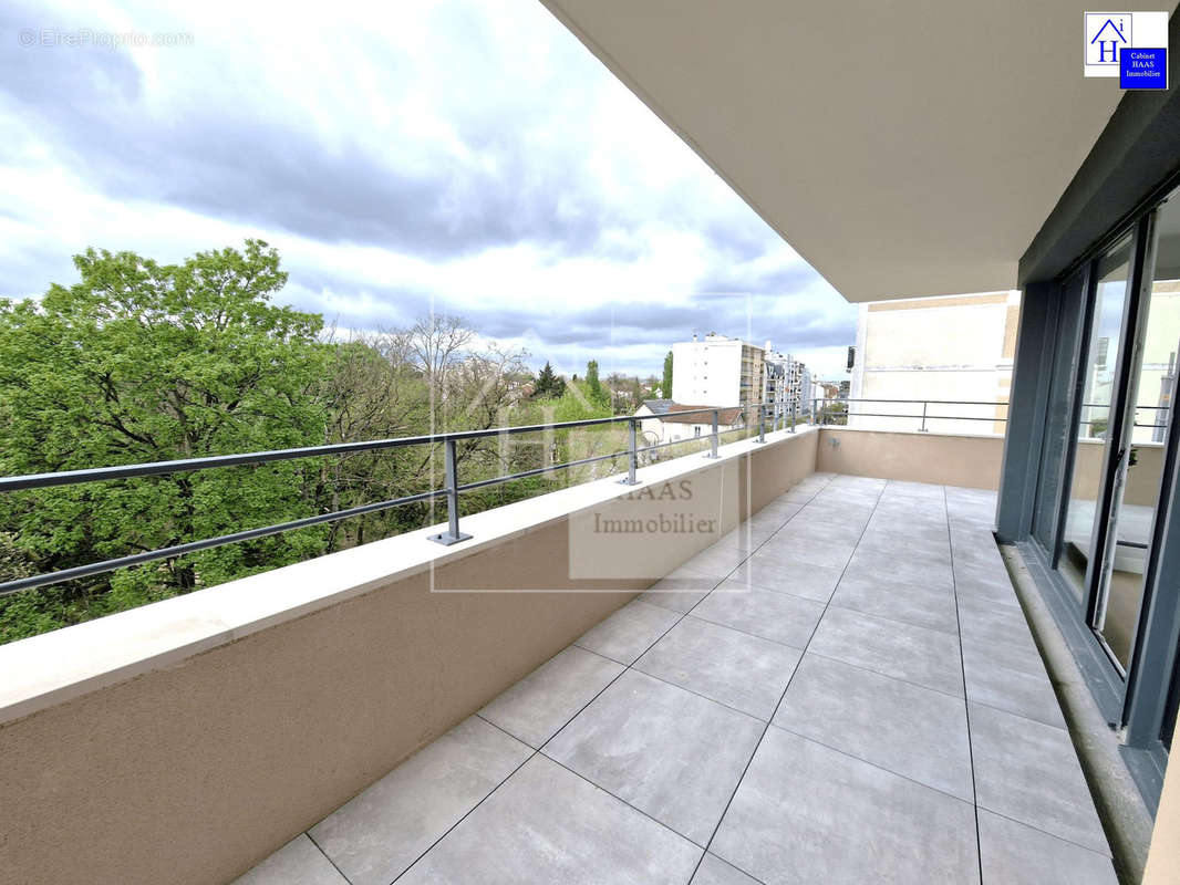 Terrasse (1) - Appartement à SAINT-MAUR-DES-FOSSES